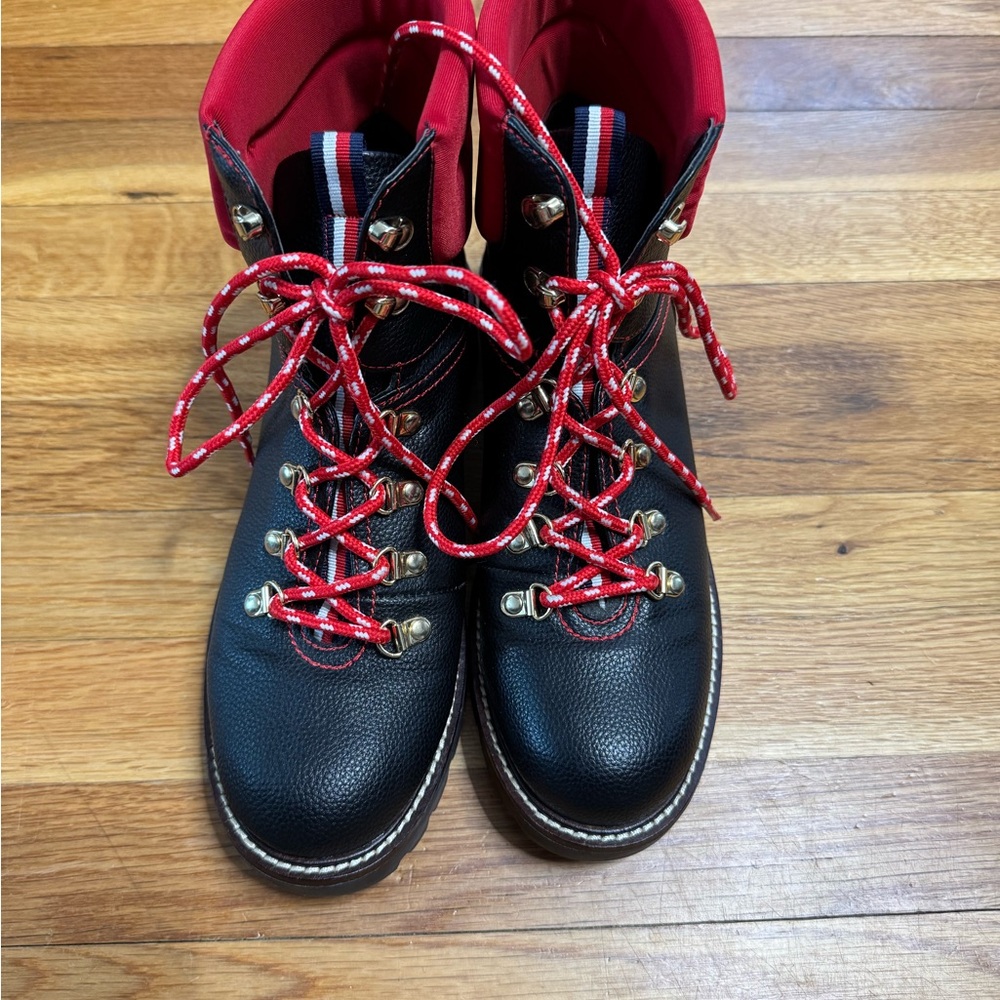 Tommy Hilfiger Women’s Lariti Black and Red ankle Boots